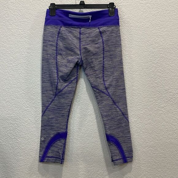 Lululemon Run: Inspire Crop II All Luxtreme in We Are From Space Brusied Berry 6 - Picture 5 of 8